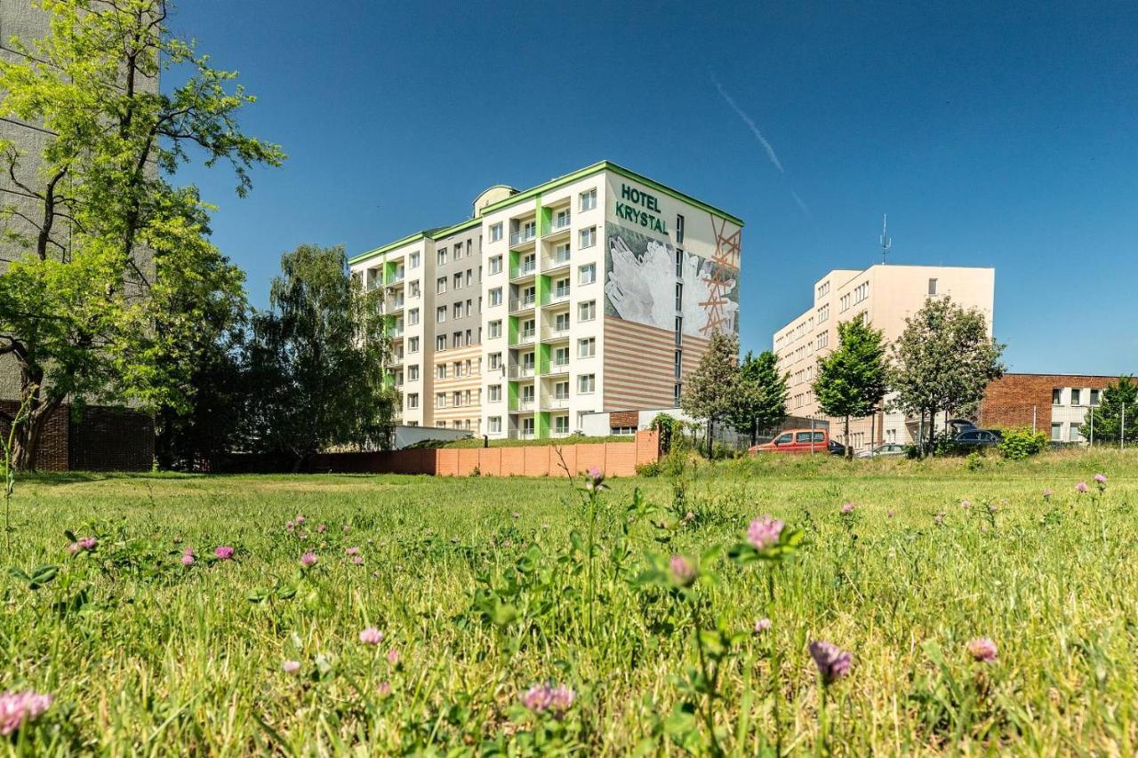 Hotel Krystal Hodonín Екстериор снимка